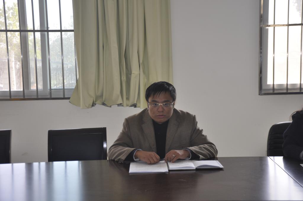 王书记领读会议公报